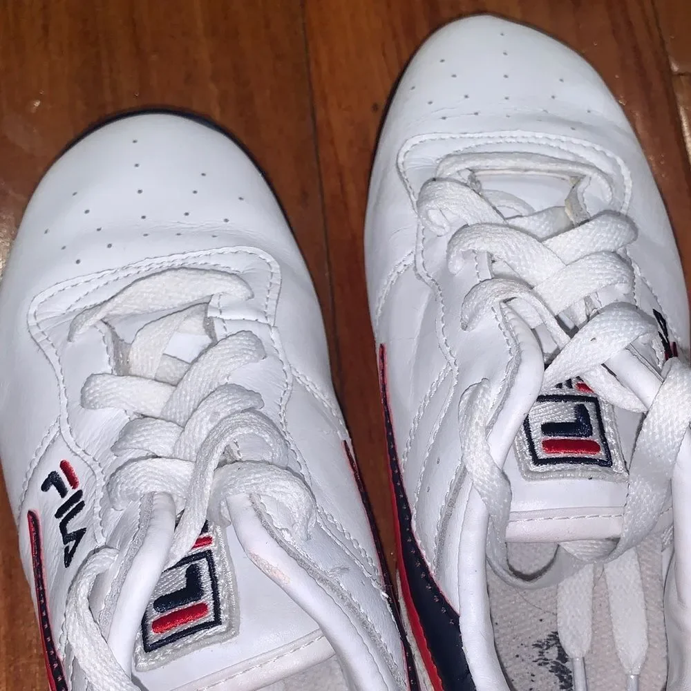 Fila White Sneakers with Navy and Red Accents size 5